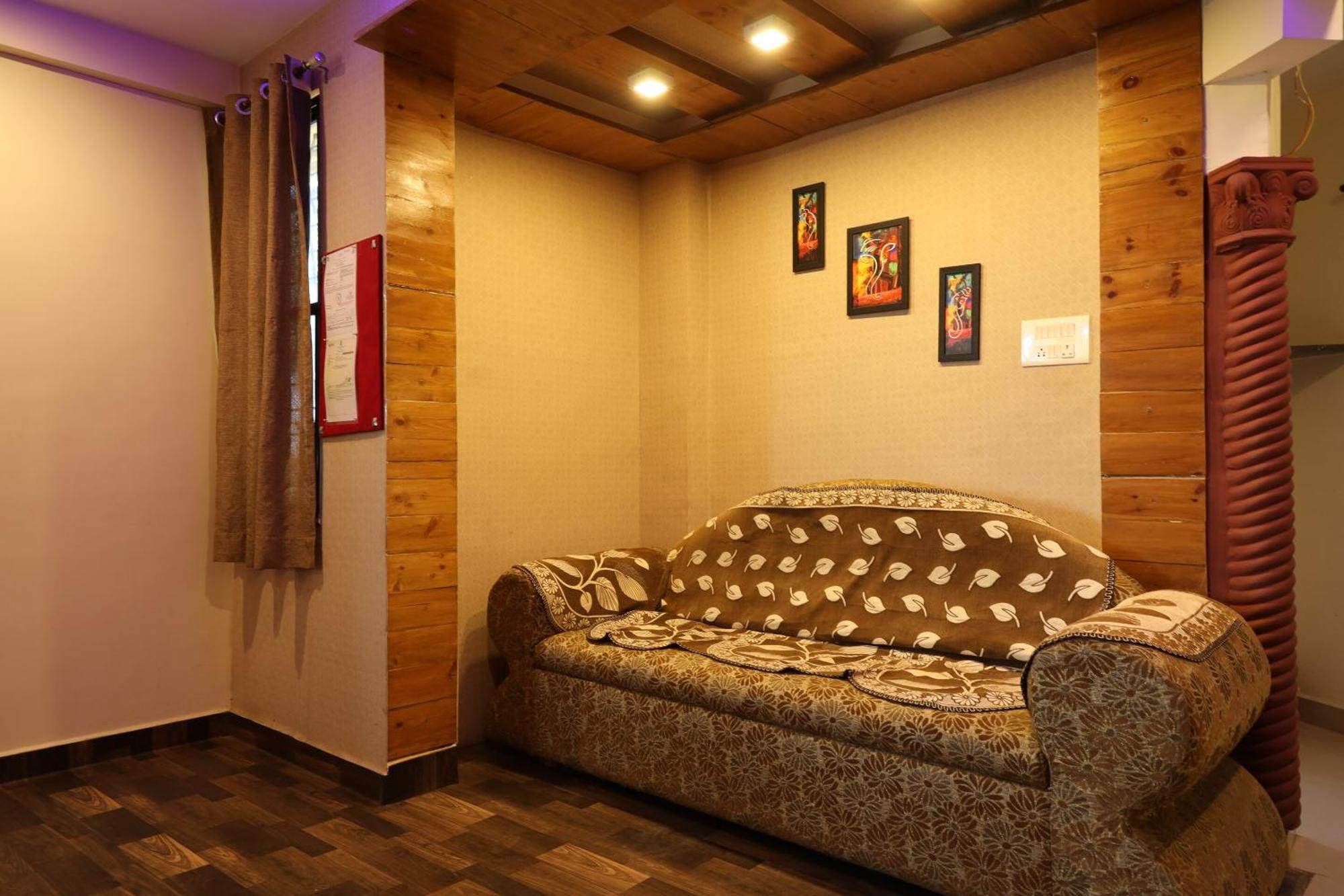 Hotel O Prithvi Inn Нагпур Екстериор снимка