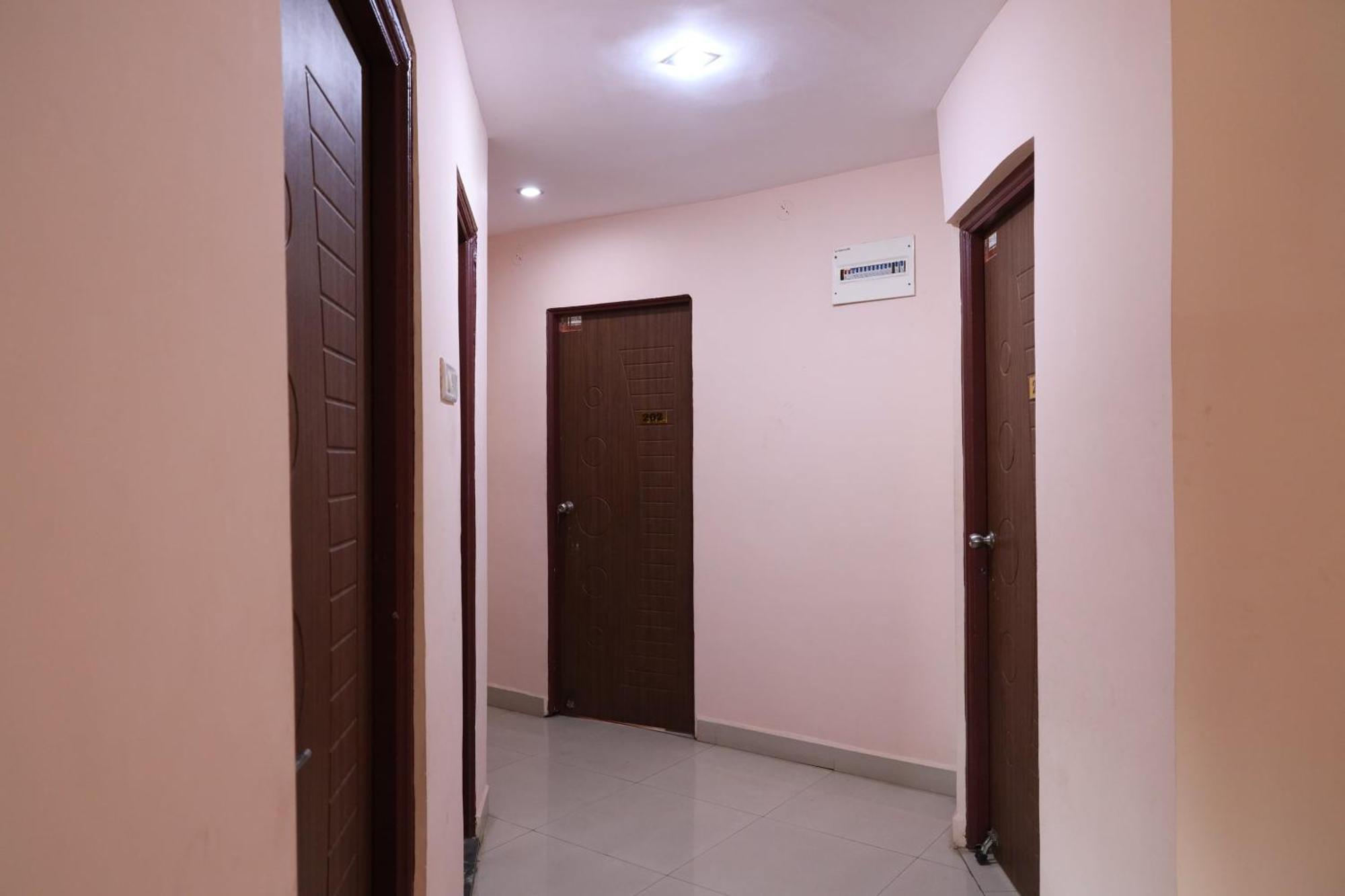 Hotel O Prithvi Inn Нагпур Екстериор снимка