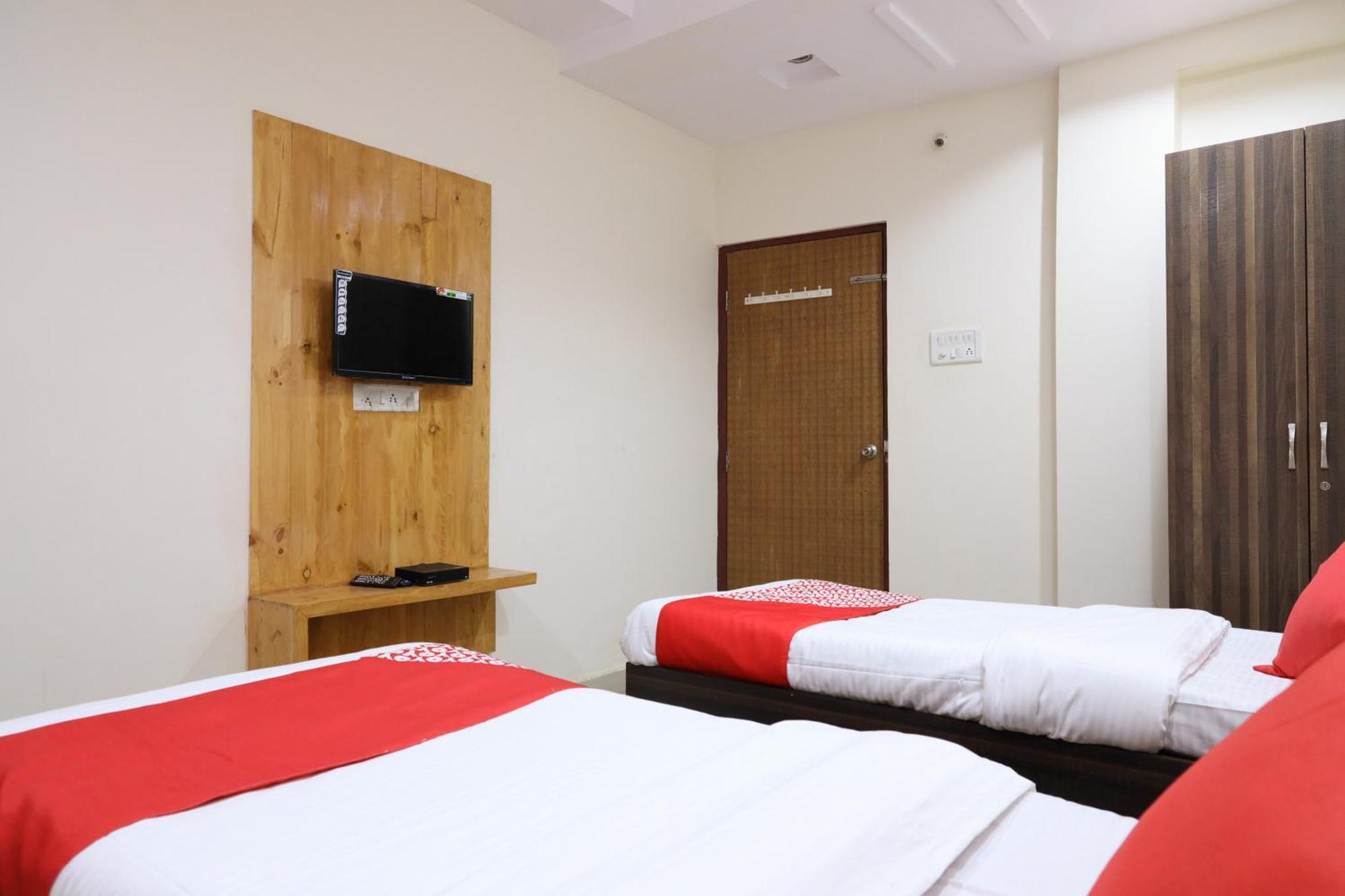 Hotel O Prithvi Inn Нагпур Екстериор снимка